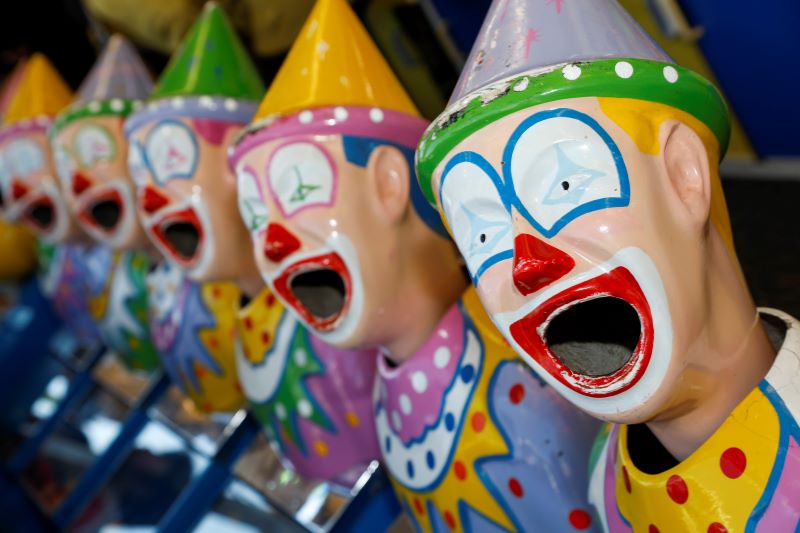 Clown-with-Open-Mouth-Amusement-Game-Lined-Up