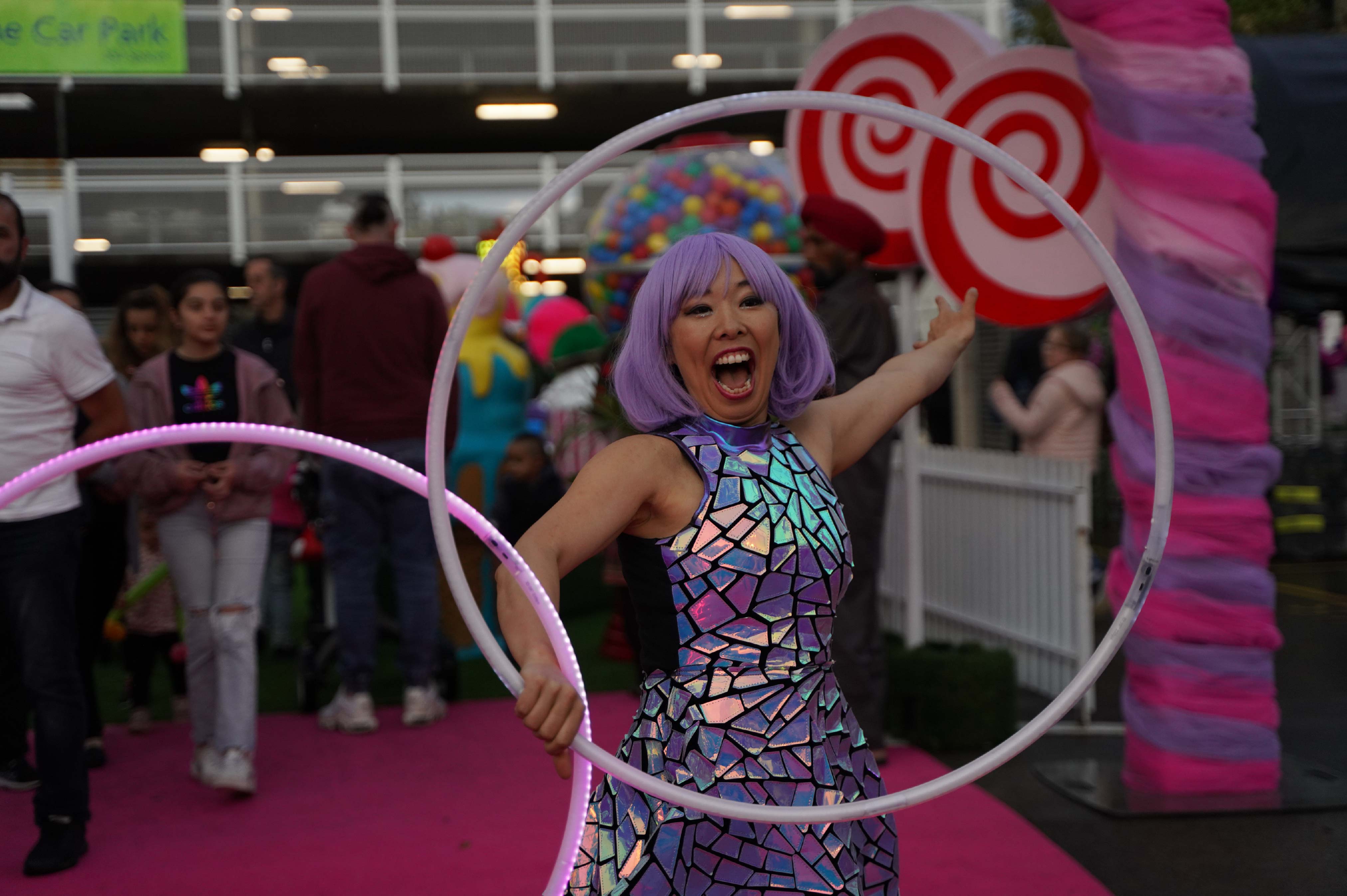 Hula hoop roving performer at Fairfield Spring Fest 2022